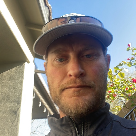 Meet your Posher, Andrew - Picture 2 of 2